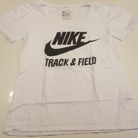 Nike Polka Dot Tee - Picture 1 of 3